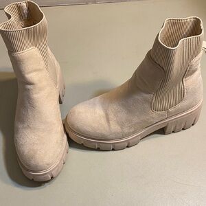 Chunky Chelsea Ankle Boot in Light Cream Suede